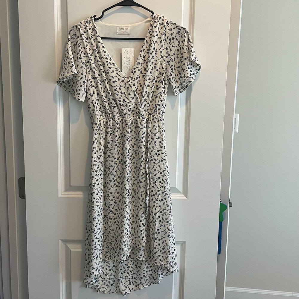 Women’s high-low surplice dress